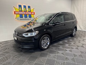 VW Touran 1.5 TSI EVO United DSG - Autoshow Aathal AG bei Uster bietet günstige Occasionen und Neuwagen