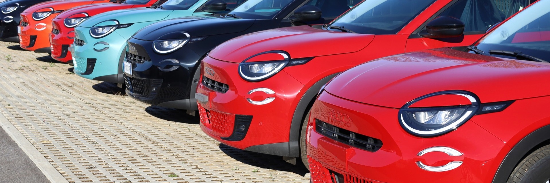 Fiat - Autoshow Aathal AG bei Uster bietet günstige Occasionen und Neuwagen 2